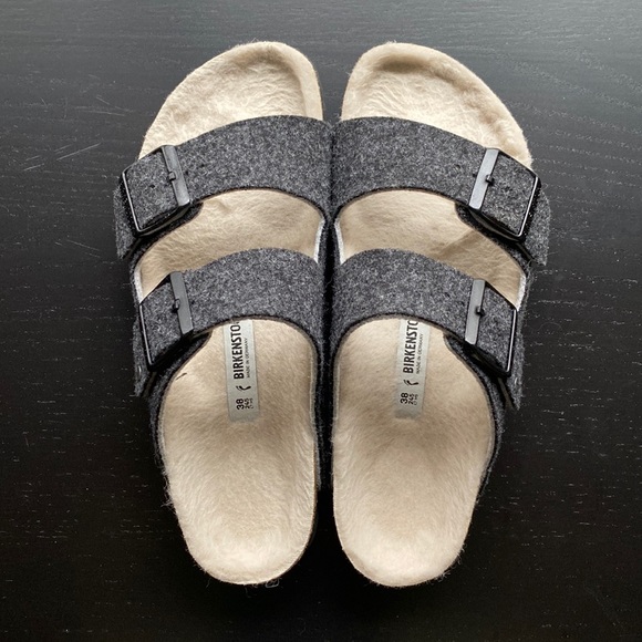Birkenstock Shoes - Birkenstock Arizona Shearling Slides in Grey Size EU 38! Lightly Worn!